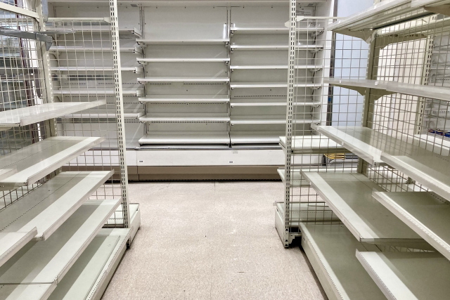 不要になった店舗什器や棚の買取り、処分、引き取り!静岡市駿河区、葵区、清水区、焼津市、藤枝市。